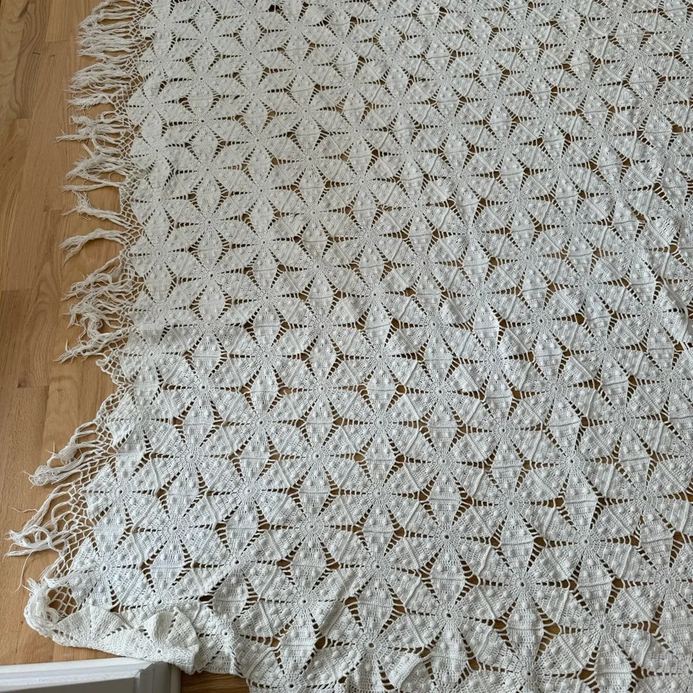 handmade vintage heavy cotton lace bedspread, popcorn crochet stars, long fringe